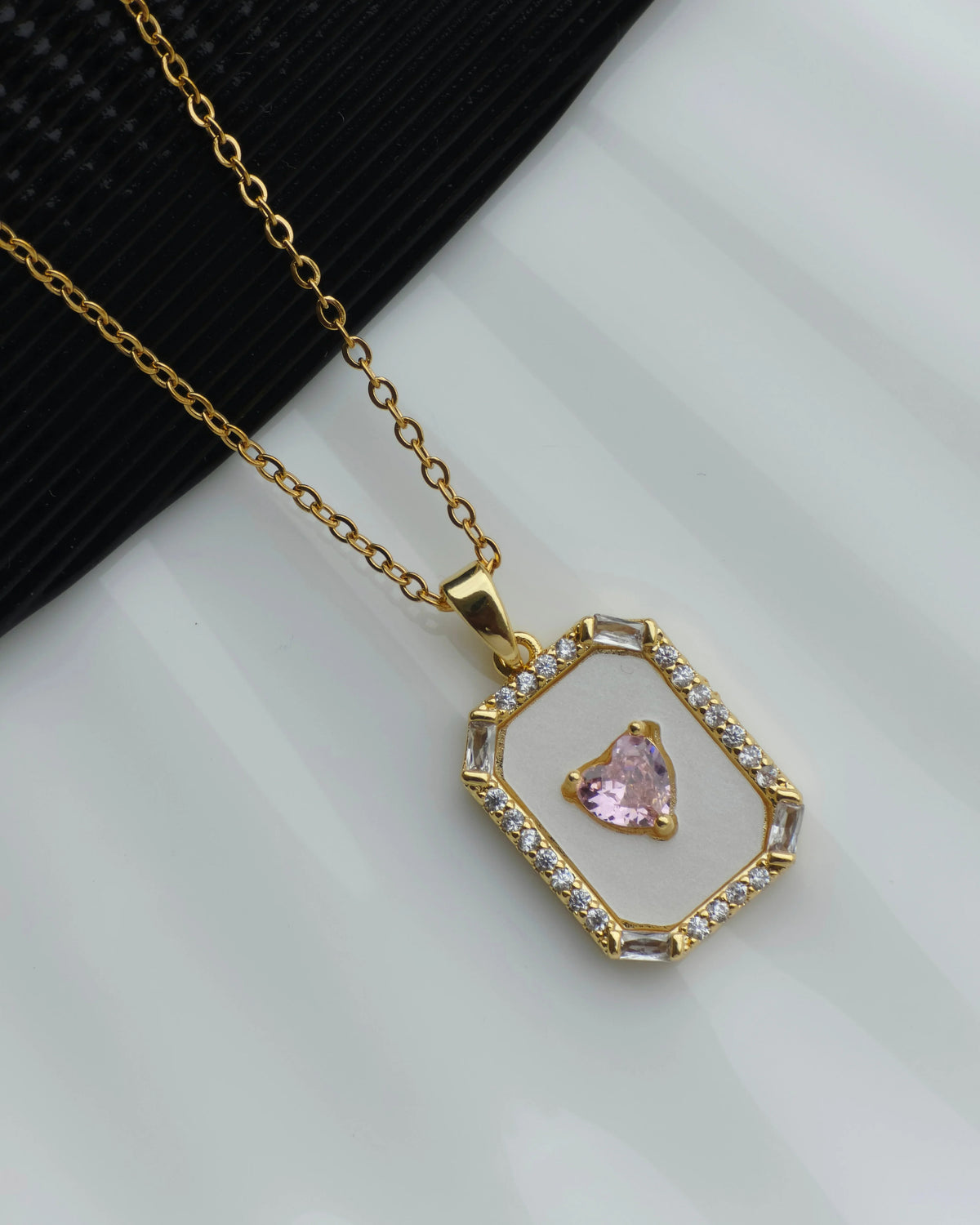 Pink Heart Gold Necklace - Artisanal Jewellery