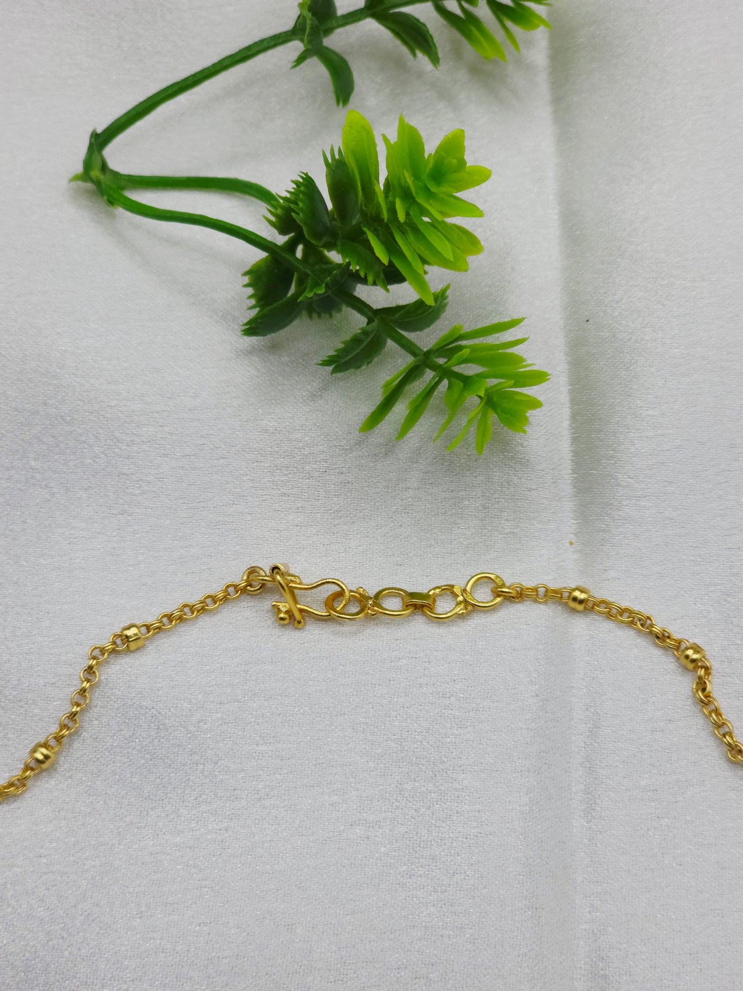 Surivae Swarovski Jadtar 18K Gold-Plated Chain-Pendant | Artisanal Jewellery - Artisanal Jewellery