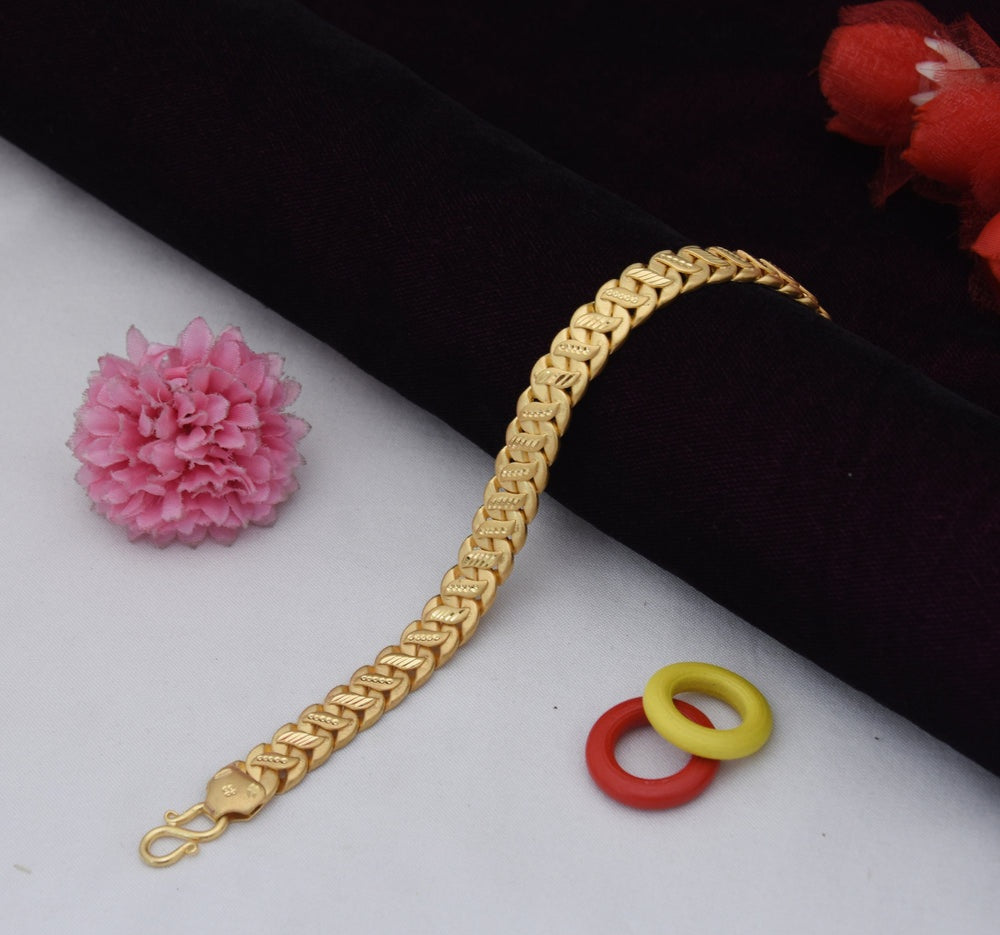 Attention-Getting Gold Plated Pokal Bracelet for Men