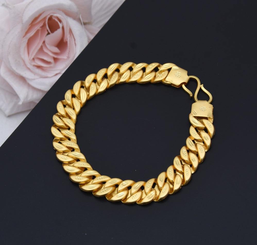 Glittering Pokal Gold Plated Cuban Bracelet for Men