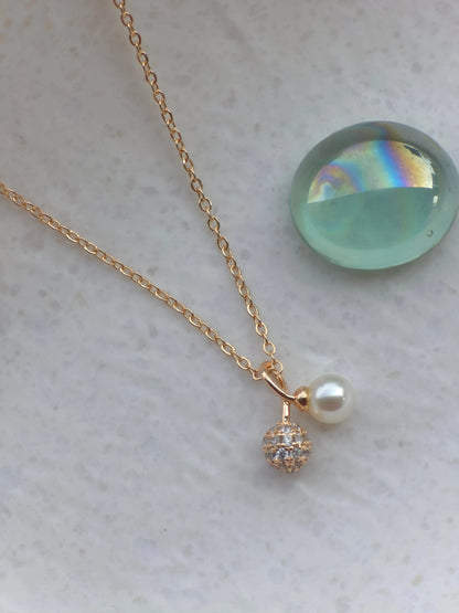 Pearlnova gold Necklace - Artisanal Jewellery