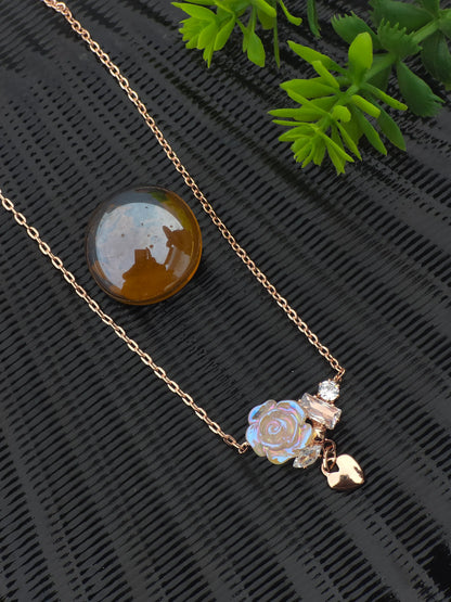 Rose Rose-Gold Necklace - Artisanal Jewellery