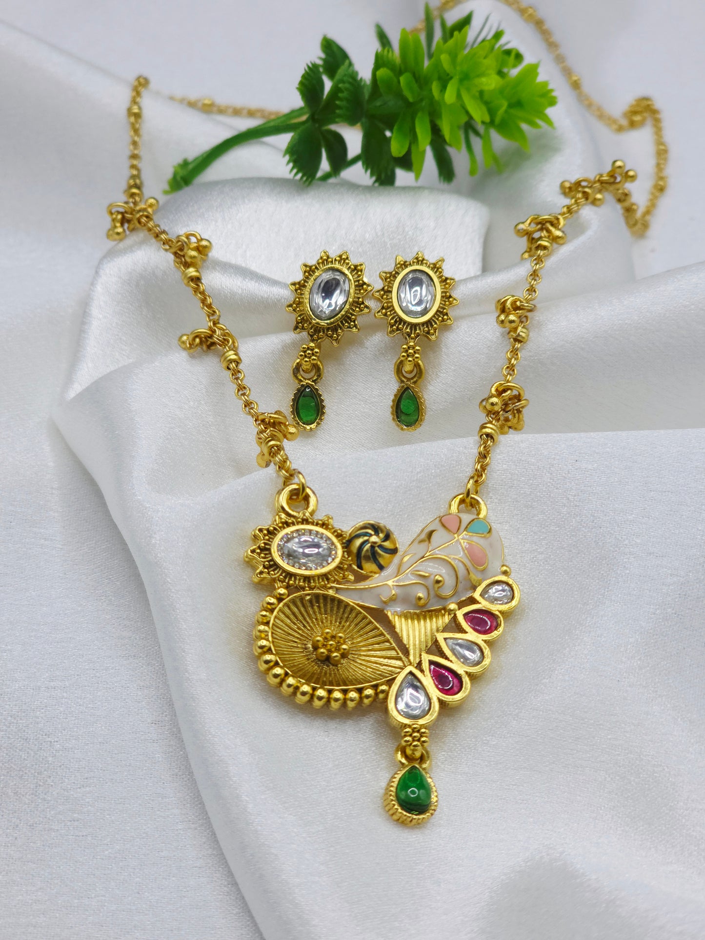 Ilara Swarovski Jadtar 18K Gold-Plated Chain-Pendant | Artisanal Jewellery - Artisanal Jewellery