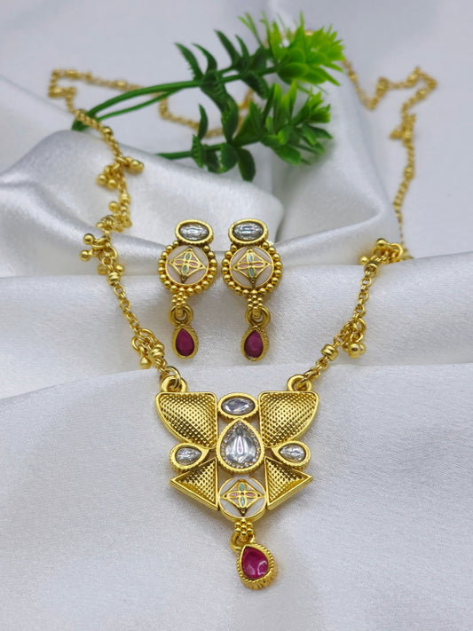 Dania Swarovski Jadtar 18K Gold-Plated Chain-Pendant | Artisanal Jewellery - Artisanal Jewellery