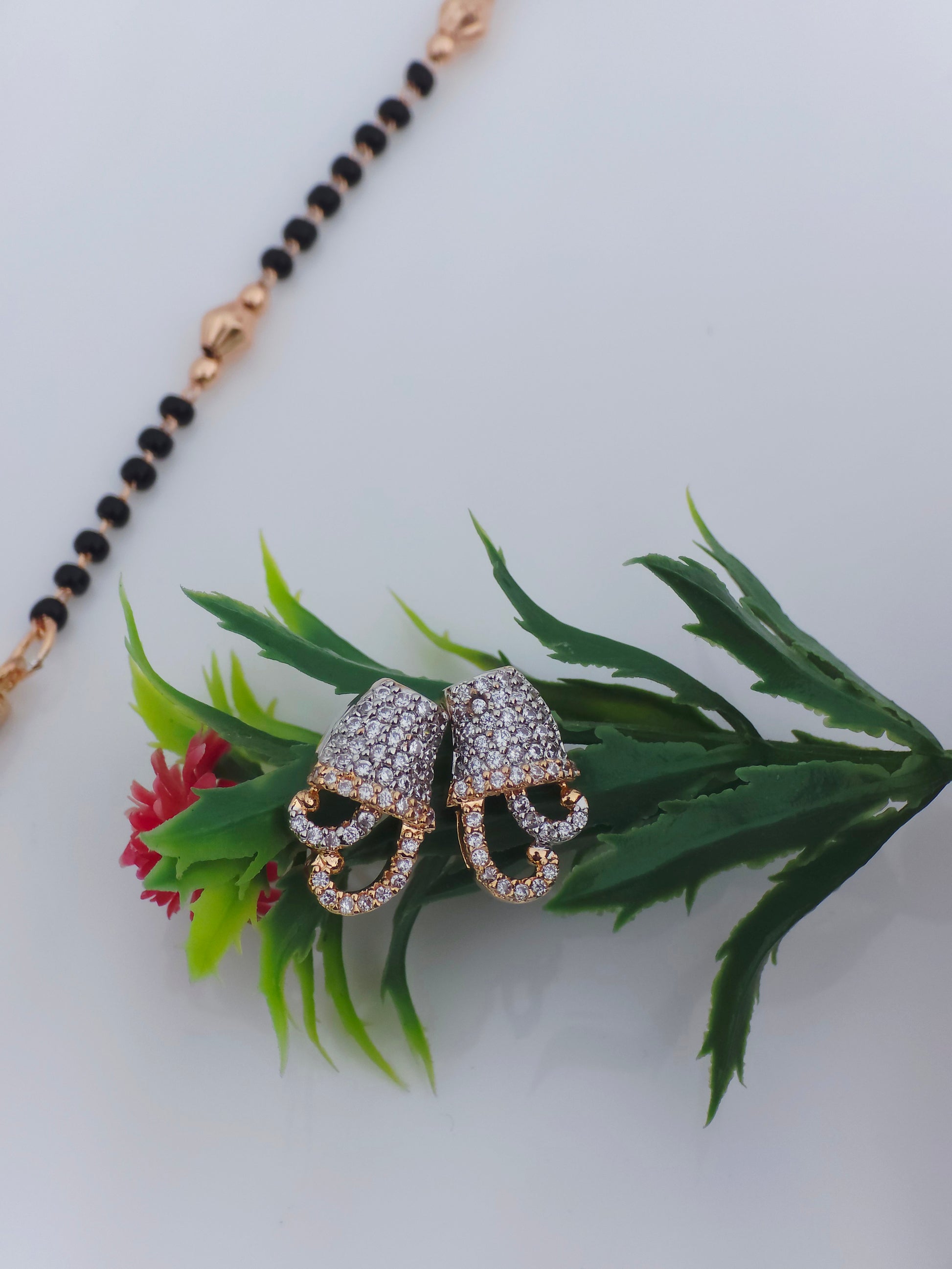 Regent Rose Gold Mangalsutra | Artisanal Handmade Jewellery - Artisanal Jewellery