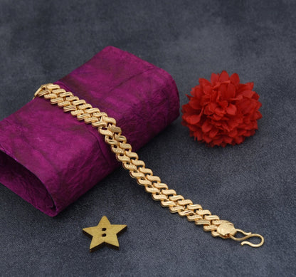 Latest Design Gold Plated Pokal Nawabi Bracelet for Men