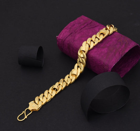 1 Gram Gold Plated Popular Design Pokal Bracelet for Men
