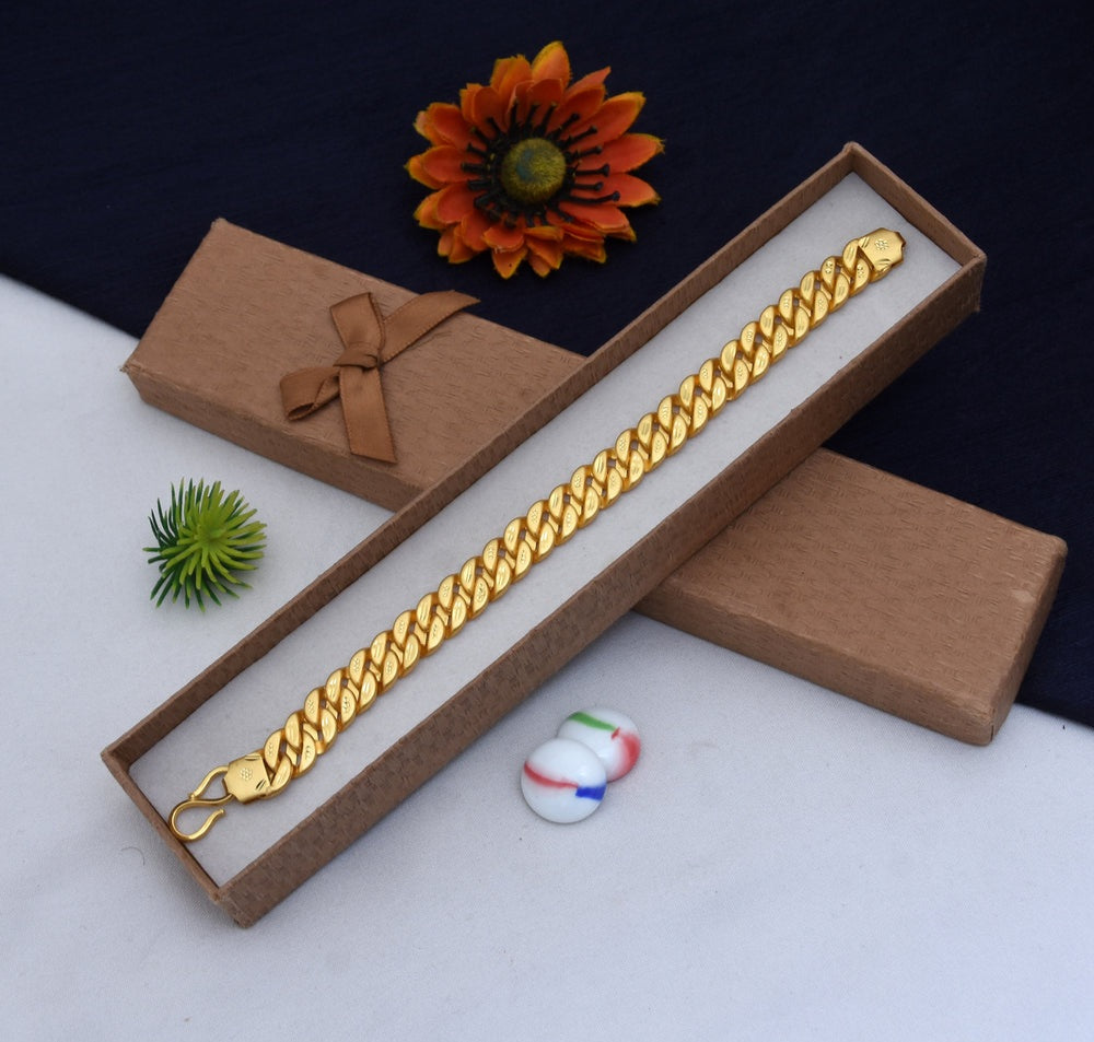 Glittering Pokal Gold Plated Cuban Bracelet for Men