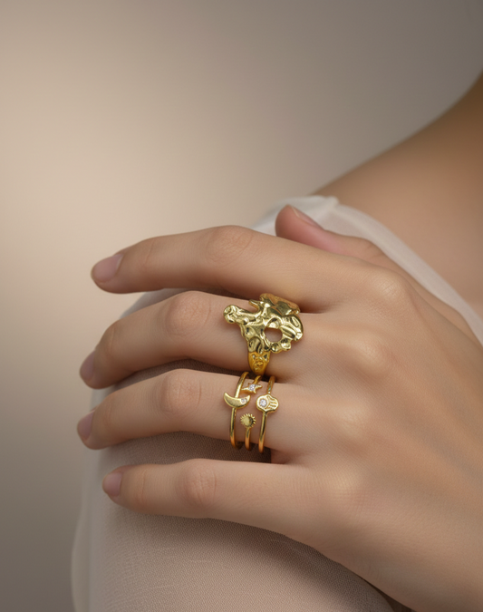 Handcrafted Gold Artisanal Rings – Nature-Inspired Luxury Jewellery