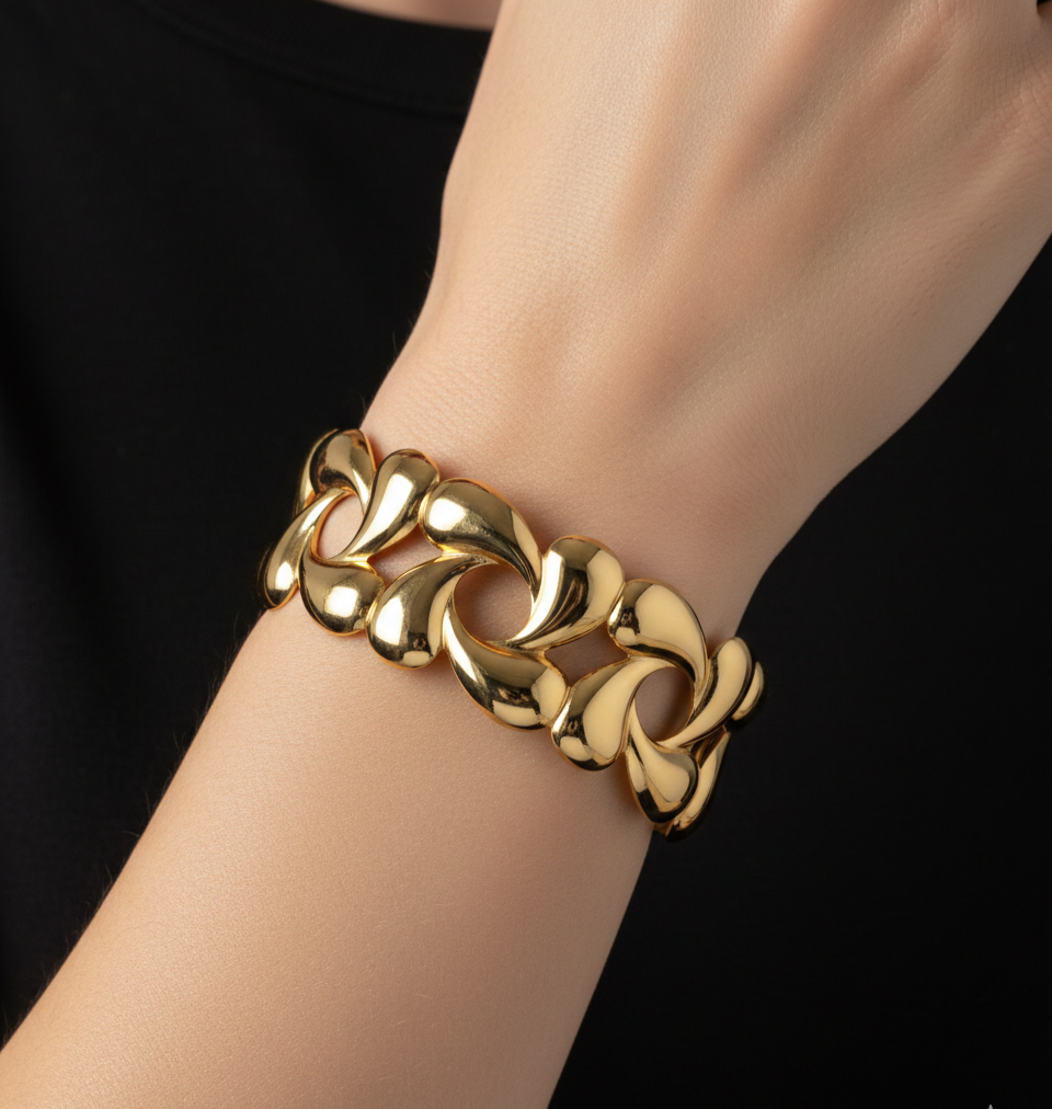 Gold Abstract Chain Cuff Bracelet – Bold Luxury Statement Bangle for Women