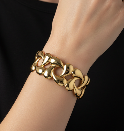 Gold Abstract Chain Cuff Bracelet – Bold Luxury Statement Bangle for Women