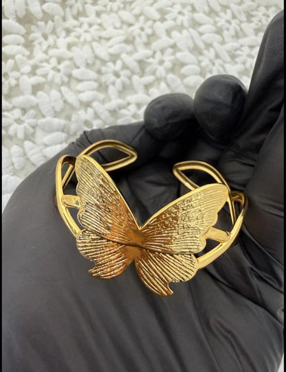 Gold Butterfly Cuff Bracelet – Elegant Designer Open Bangle for Women