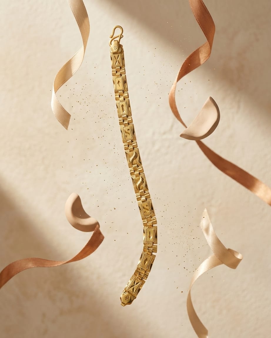 Heritage Luxe Gold Link Bracelet
