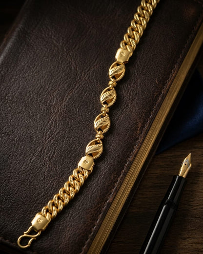 Royal Leaf Link Gold Bracelet