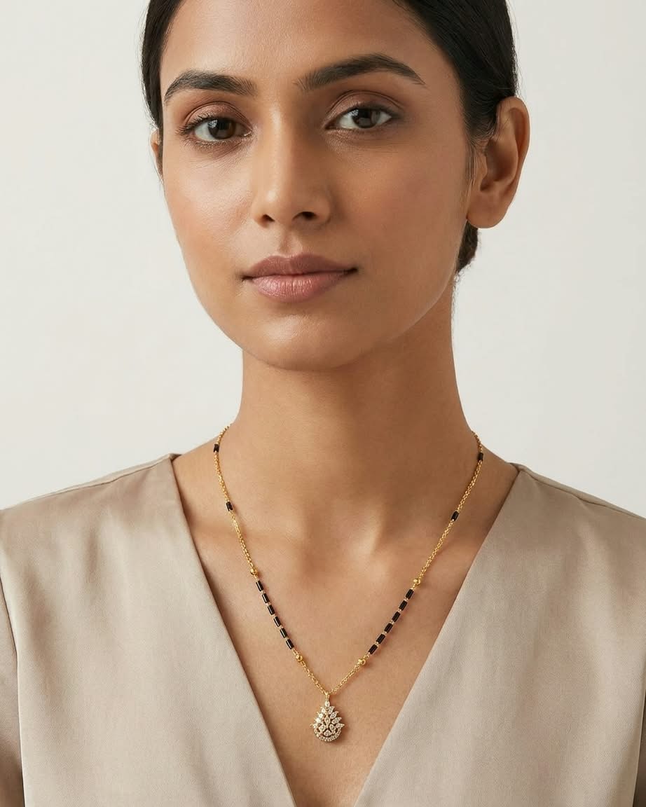 Elegant Gold & Black Beaded Floral Pendant Mangalsutra