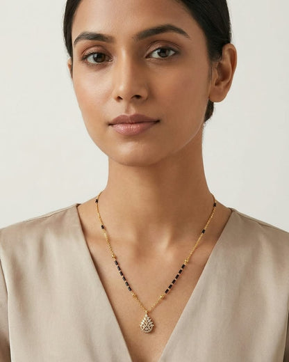 Elegant Gold & Black Beaded Floral Pendant Mangalsutra