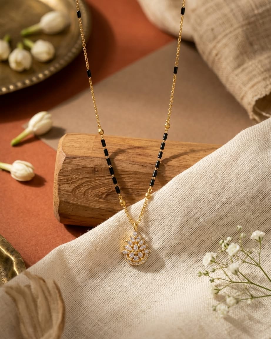 Elegant Gold & Black Beaded Floral Pendant Mangalsutra
