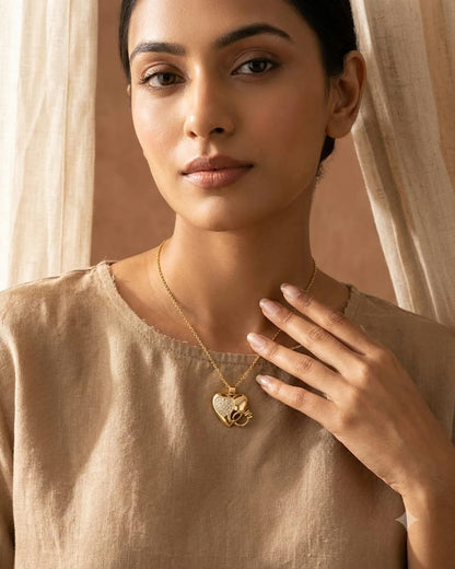Elegant Double Heart Crystal Pendant Necklace