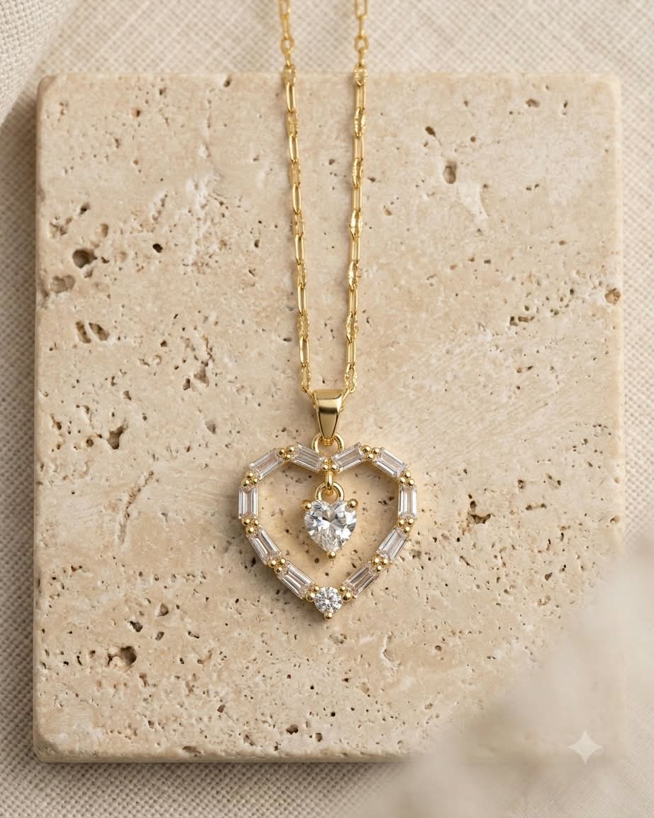 Elegant Heart Crystal Pendant Necklace