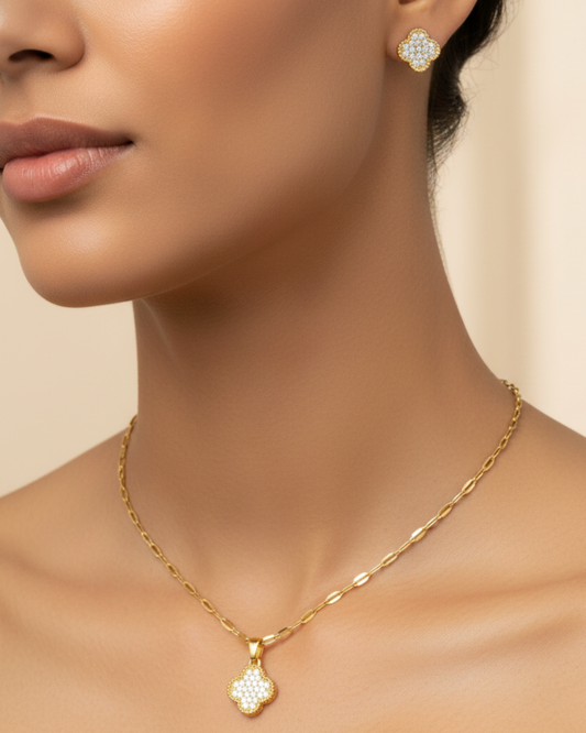 Floral Diamond Pendant Necklace Set – 18K Gold Plated Minimal Jewelry